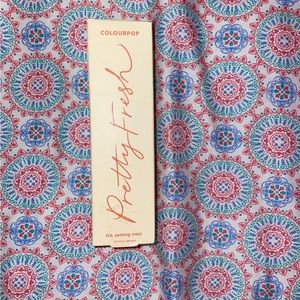 Colourpop setting spray